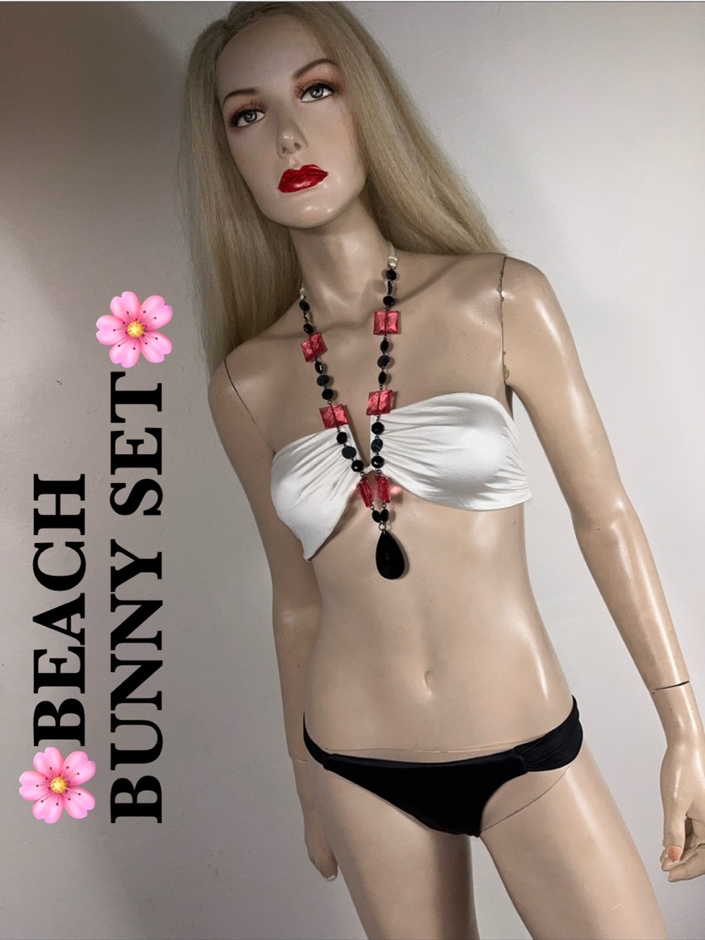 BEACH BUNNY BIKINI SET